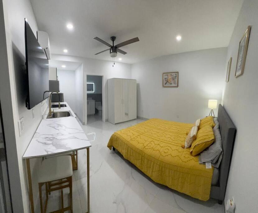 Stunning Deluxe Studio Hialeah Exterior foto